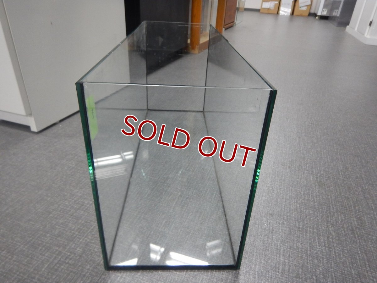 画像2: 【リユース品】【水槽】W60D20H28cmガラス水槽 管理記号 き店頭受け渡し限定 (2)
