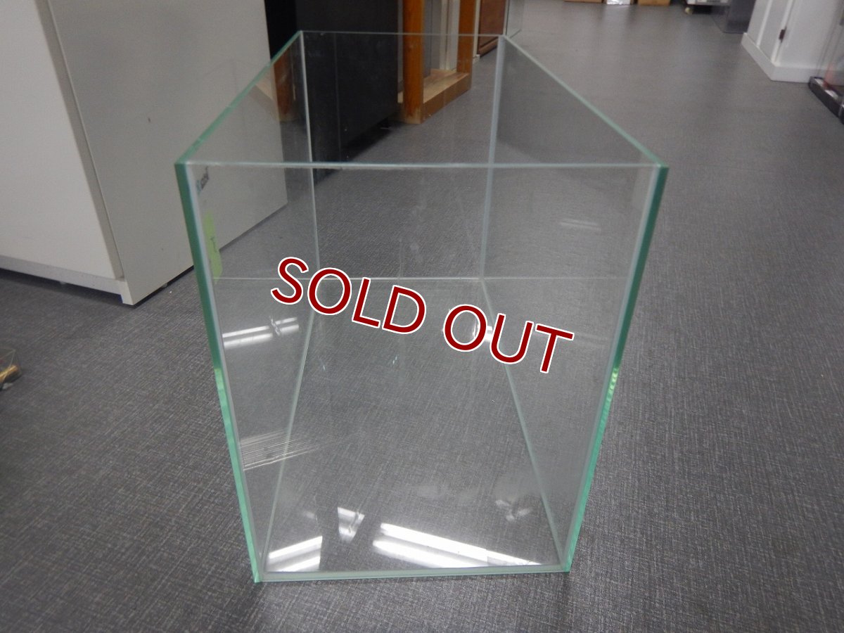 画像2: 【リユース品】【水槽】W60D30H40cmガラス水槽 管理記号 す店頭受け渡し限定 (2)