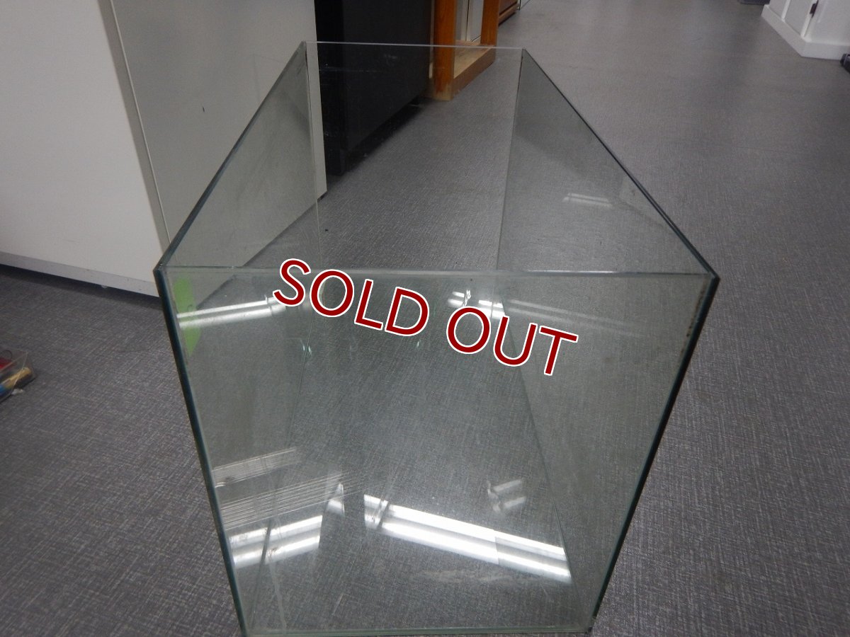 画像2: 【リユース品】【水槽】W60D30H36cmガラス水槽 管理記号　つ店頭受け渡し限定 (2)
