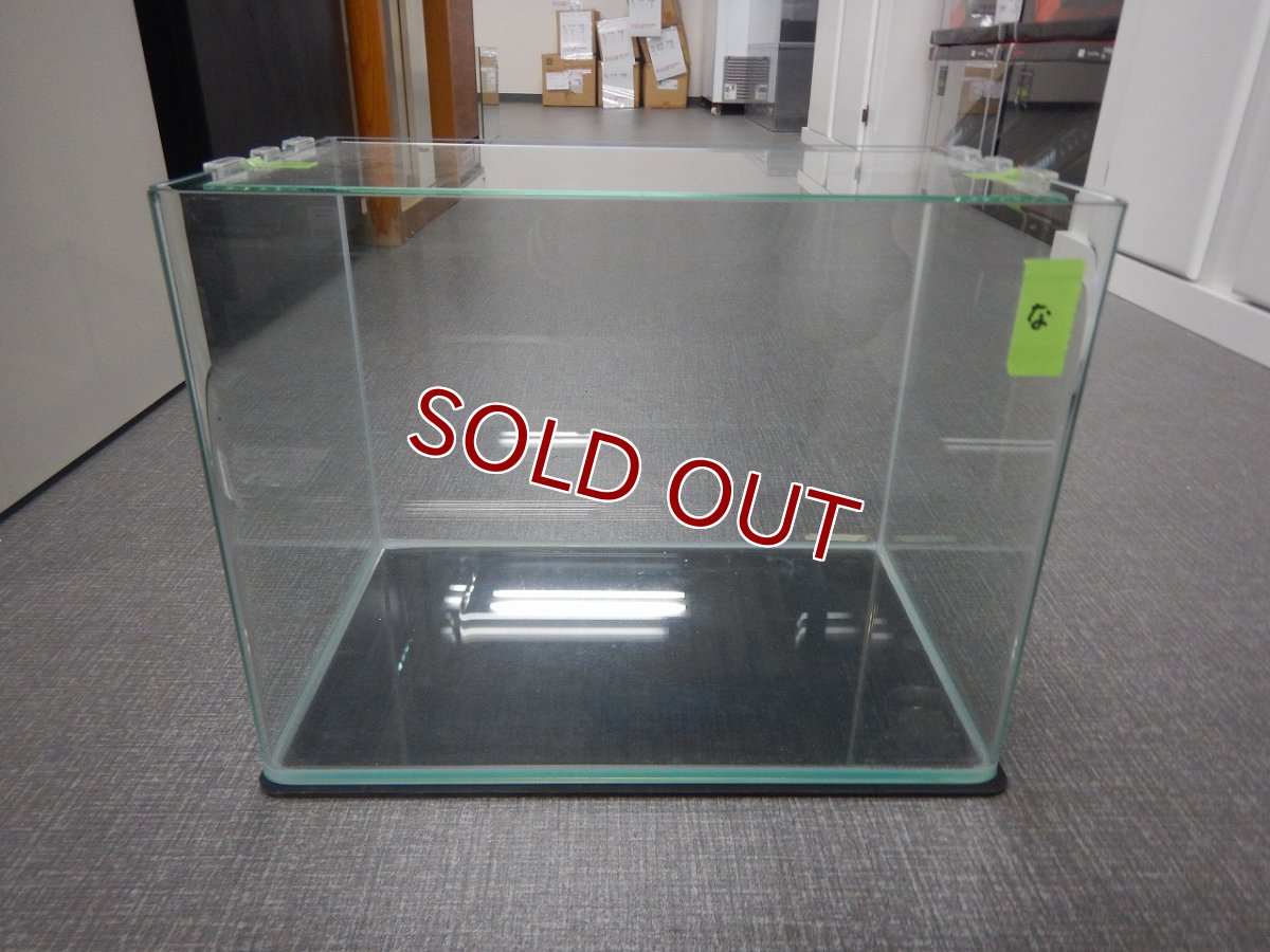 画像1: 【リユース品】【水槽】W40D26H30cmガラス水槽 管理記号　な店頭受け渡し限定 (1)