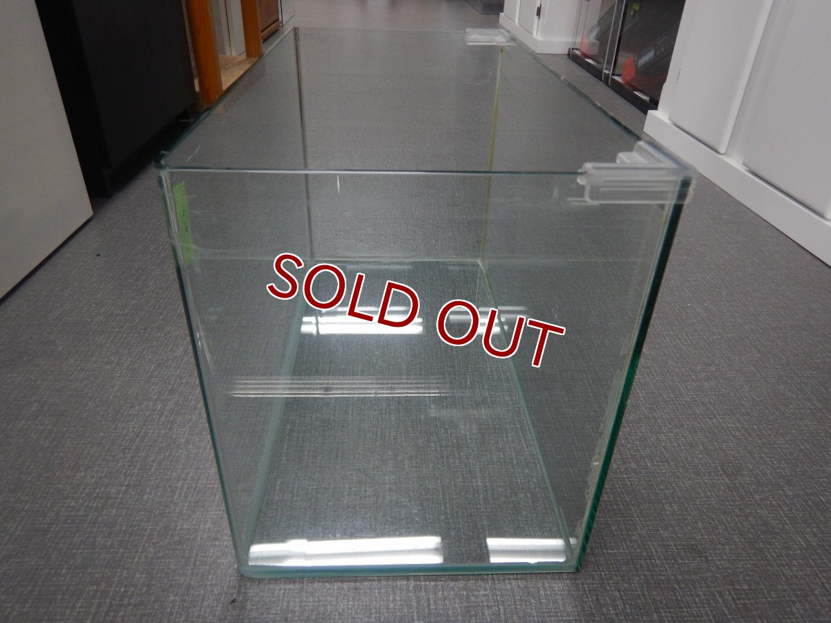 画像2: 【リユース品】【水槽】W60D30H36cmガラス水槽RType 管理記号 ま店頭受け渡し限定 (2)