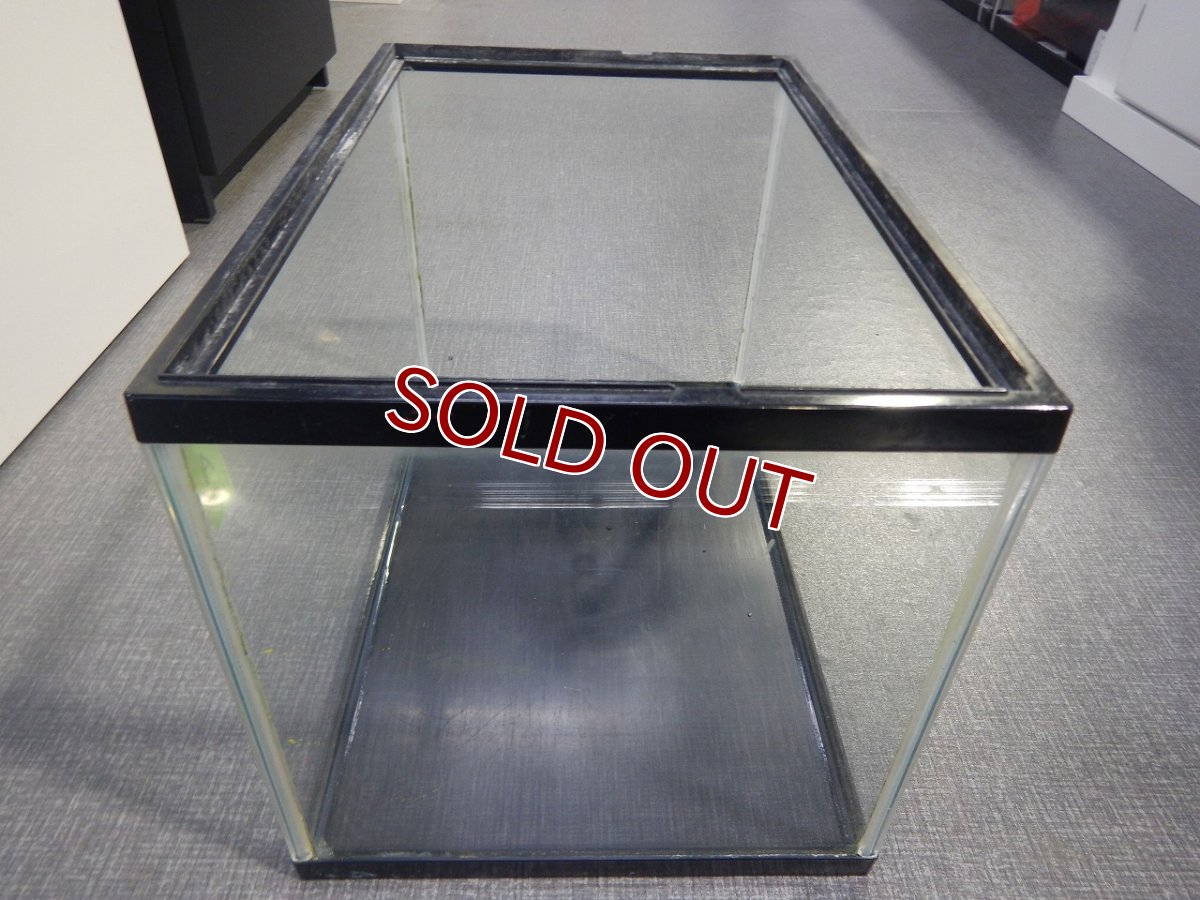 画像2: 【リユース品】【水槽】W45D30H30cm ガラス水槽 管理記号 A店頭受け渡し限定 (2)