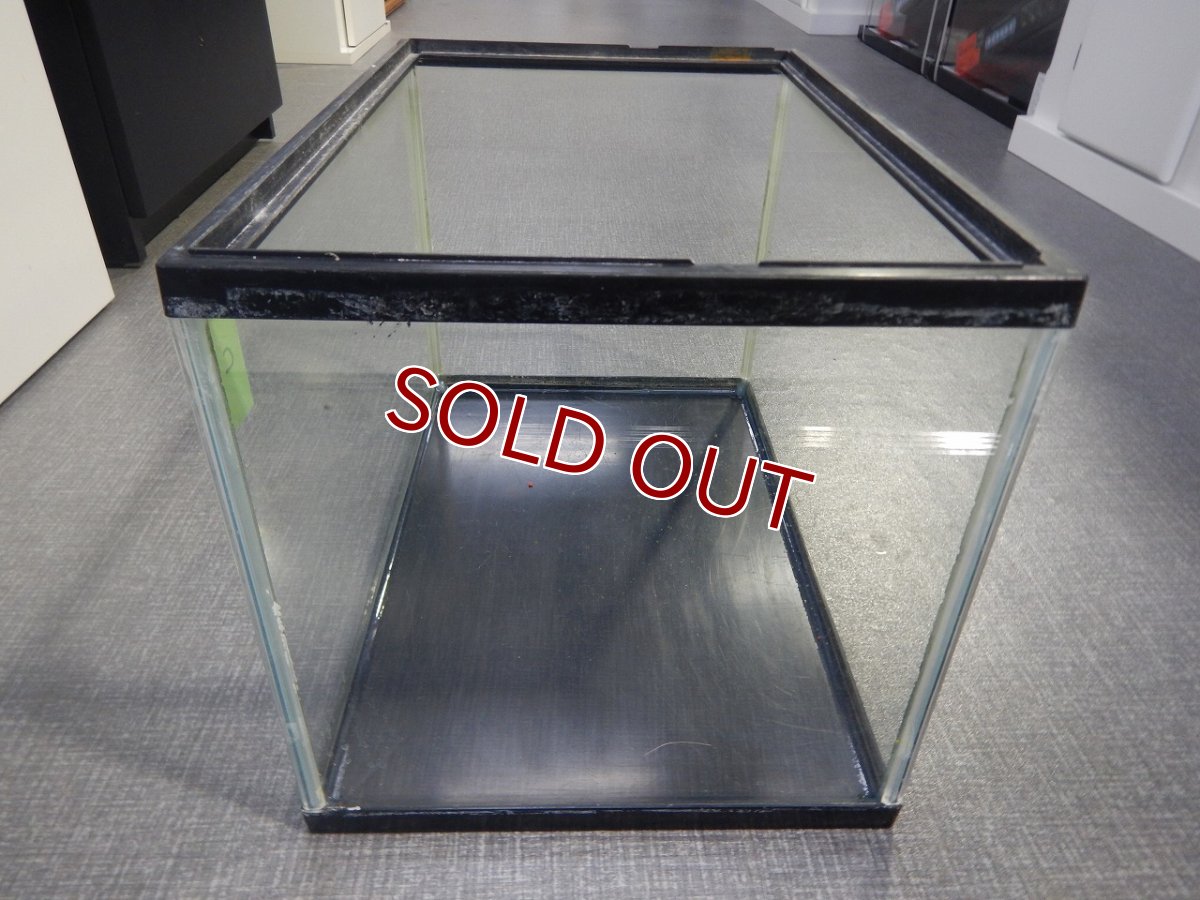 画像2: 【リユース品】【水槽】W45D30H30cm ガラス水槽 管理記号 C店頭受け渡し限定 (2)