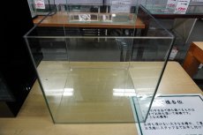 画像1: 【毎月1日〜7日は中古品30%OFFクーポン(reuse30)対象商品】【リユース品】【水槽】フレームレス 水槽 30×30×30店頭受け渡し限定 (1)