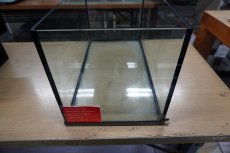画像3: 【毎月1日〜7日は中古品30%OFFクーポン(reuse30)対象商品】【リユース品】【水槽】RedSea リーファー用給水タンク店頭受け渡し限定 (3)