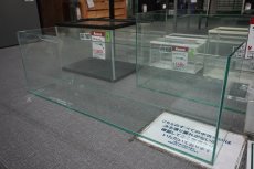 画像2: 【リユース品】【水槽】フレームレス水槽 900×220×300店頭受け渡し限定 (2)