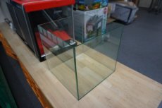 画像2: 【リユース品】【水槽】30cmキューブ水槽店頭受け渡し限定 (2)