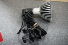 画像2: 【サマーセール30%OFFクーポン番号（30）対象商品 】【リユース品】【LEDライト】スポットLED（ソケット付き）赤と青色（発送可能） (2)