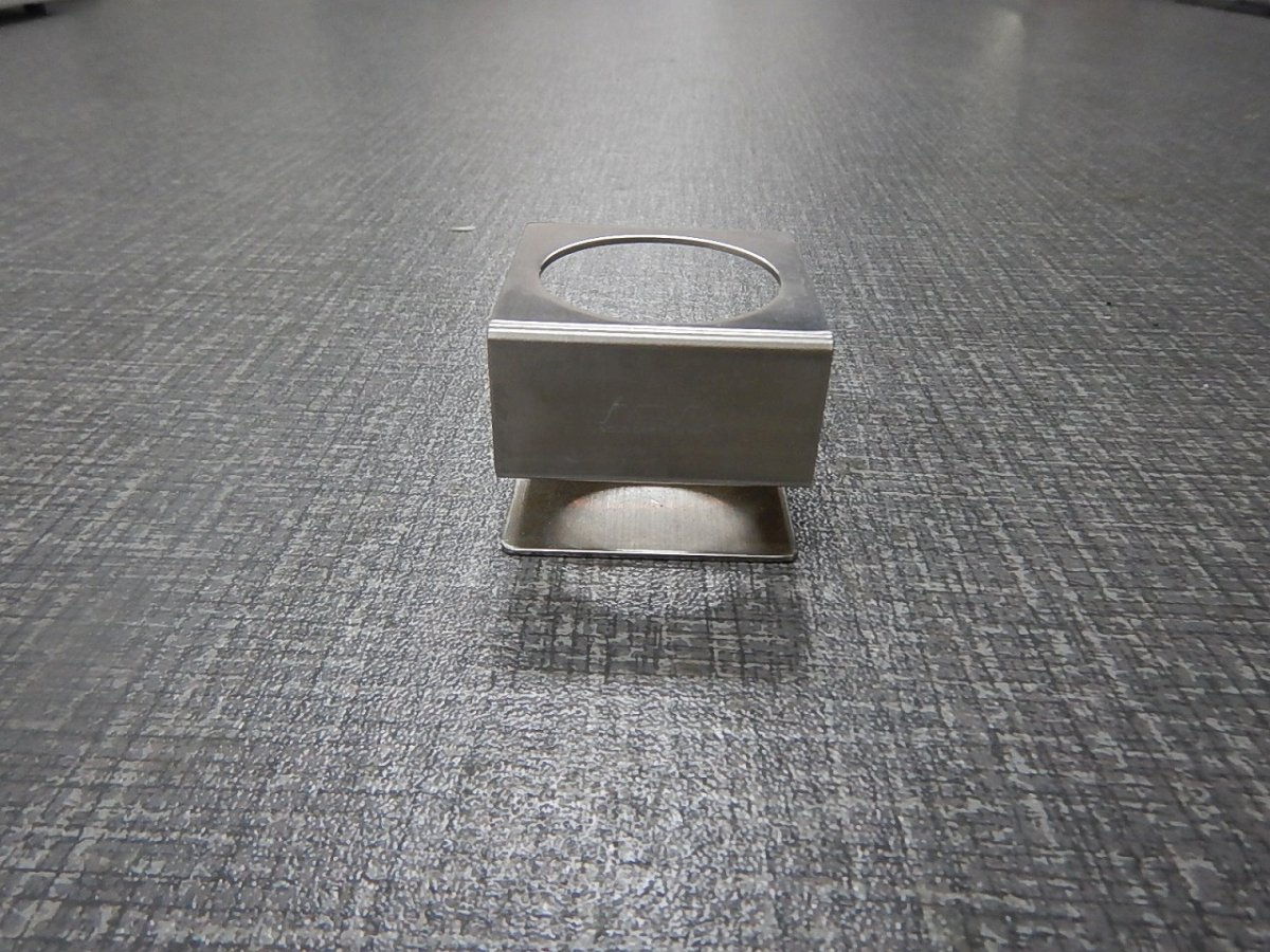 画像1: 【リユース品】【ADA】ADA メタルボンベスタンド　い（発送可能） (1)