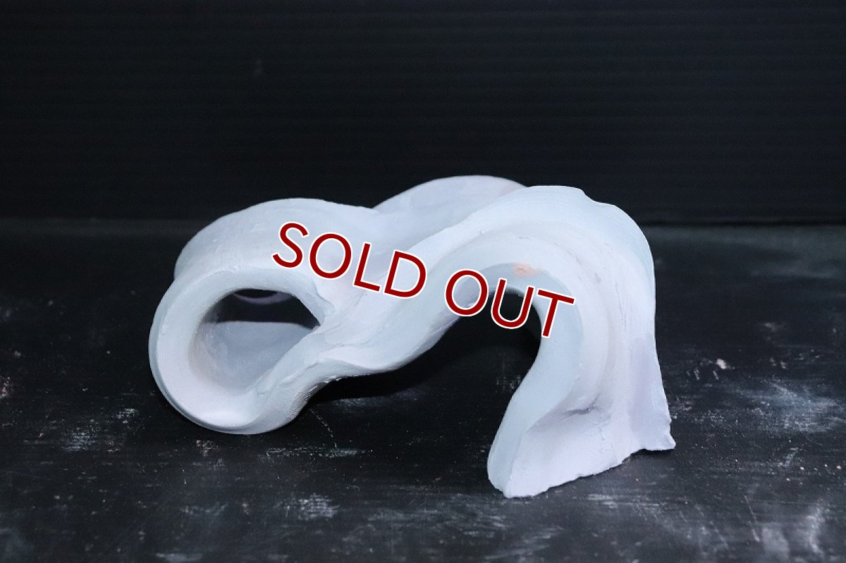 画像2: 【熱帯魚 シェルター】シェルタクラフタ グレータイプ 勾玉 シェルター【1個 サンプル画像】(淡水) (2)