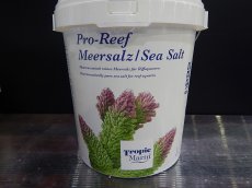 画像1: 【飼育用品】【通販】Tropic Marin PRO-REEF SEA SALT 25kg  750L【人工海水】 (1)