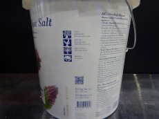 画像2: 【飼育用品】【通販】Tropic Marin PRO-REEF SEA SALT 25kg  750L【人工海水】 (2)